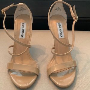 Steve Madden- size 6 strappy heel